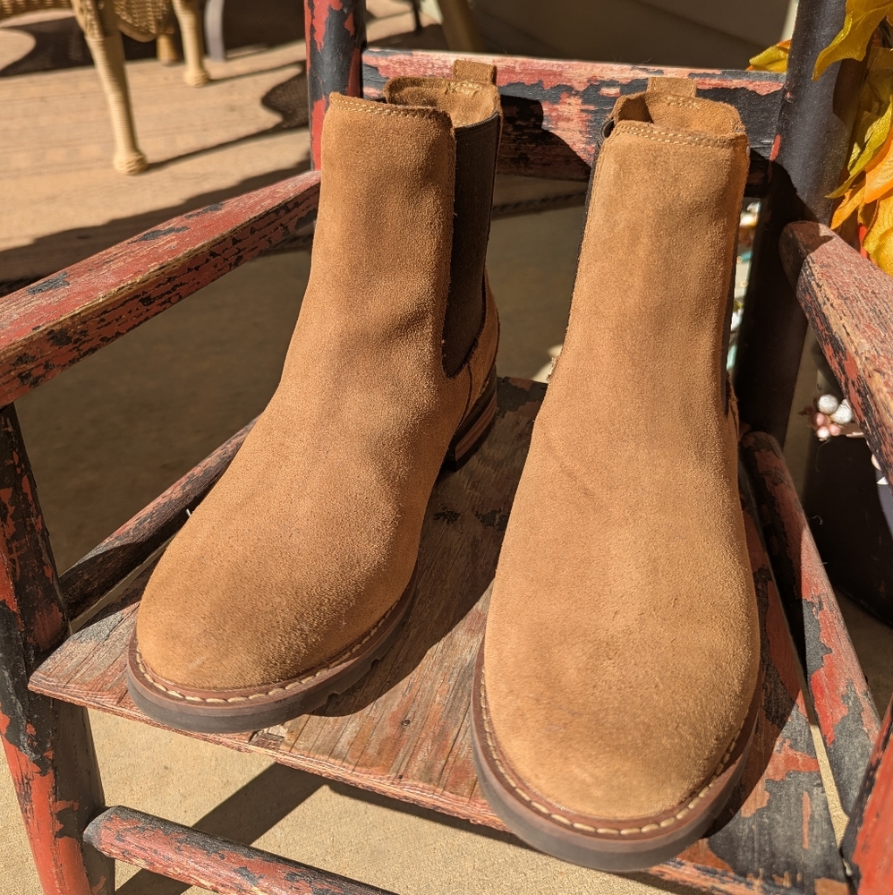 Ariat Women's Wexford Chelsea Size 8